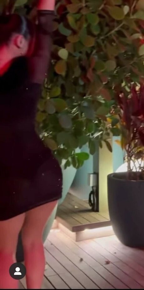 boobs selfie onlyfans beautiful naked gallery