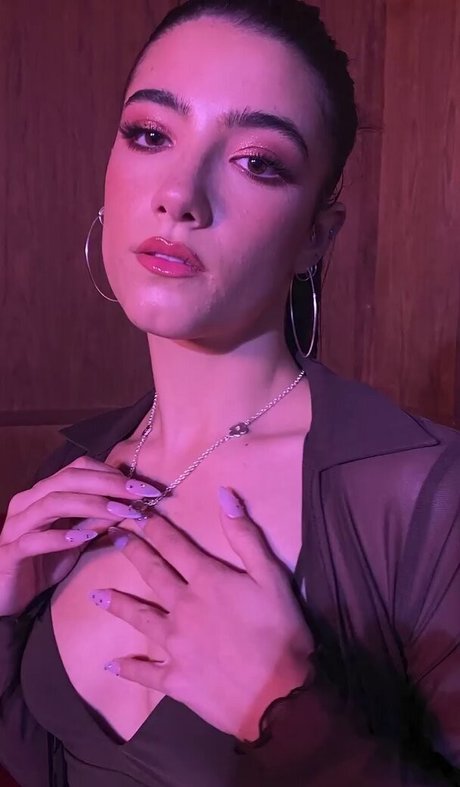 Charli D Amelio free actress pics