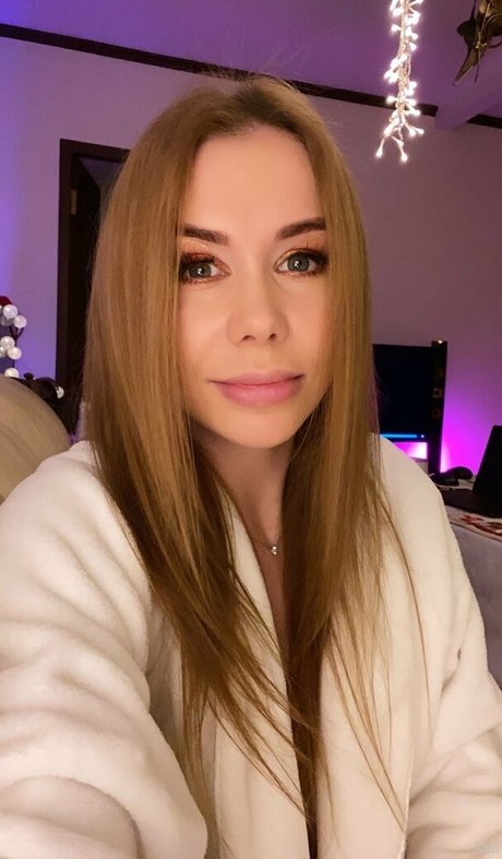 miabandini69 high quality pornstar images