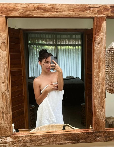 arilaviee free hot star galleries