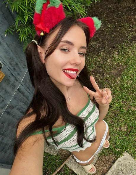 arilaviee free perfect model image