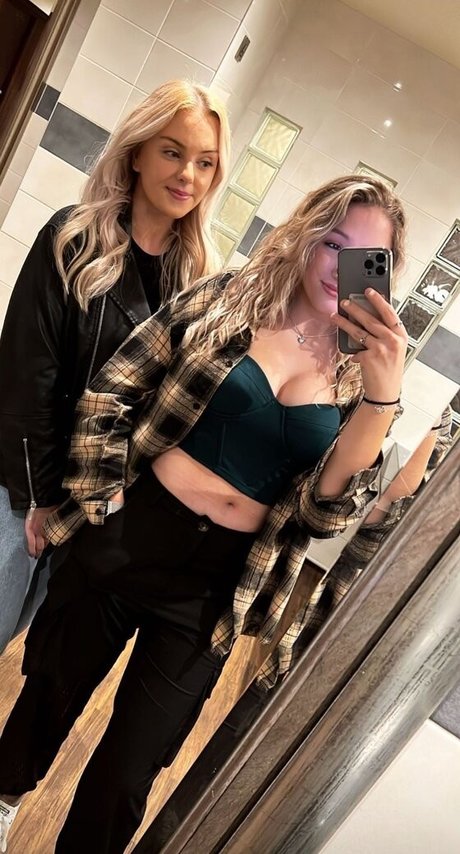 Caitlin Beevers free pornstar pics