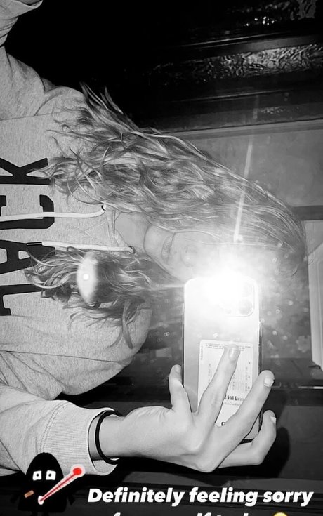 Caitlin Beevers hot actress image