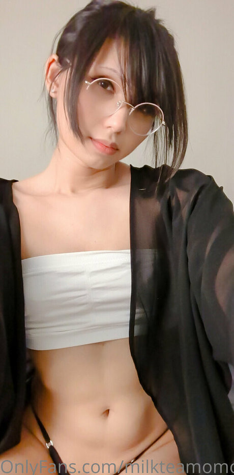 milkteamomoko model beautiful galleries