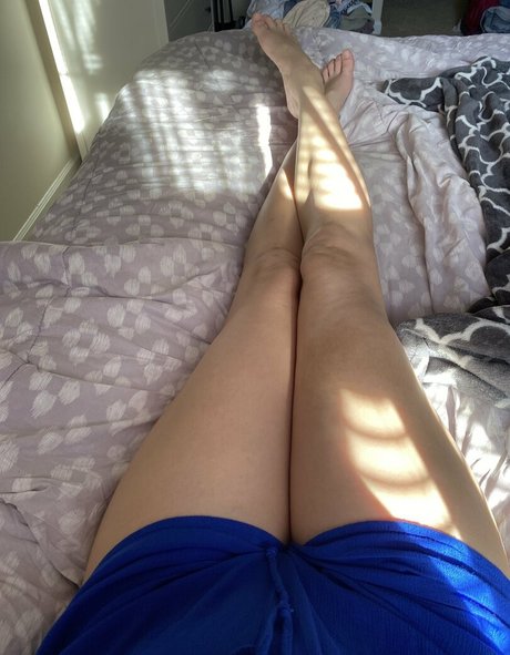 blissfulellie hot model picture