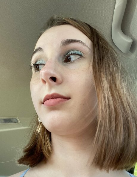 blissfulellie pornstar hot photo