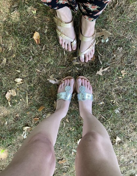 blissfulellie pretty pornstar pics