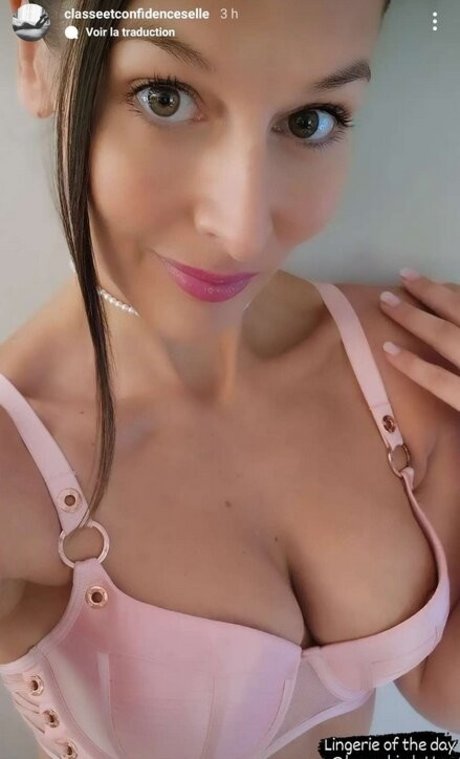 hd of feminity Profile pic