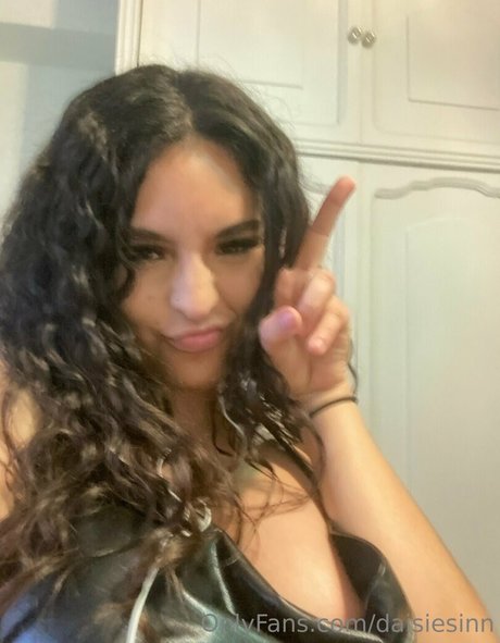 daisiesinn pornstar top gallery