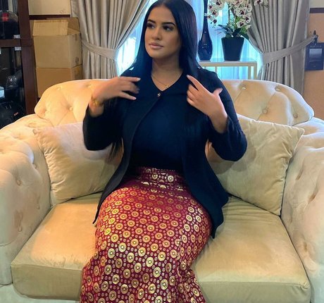 Viphanaaels perfect model photo