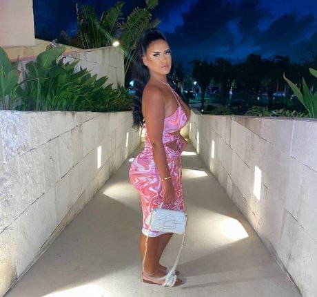 Viphanaaels hot pornstar image