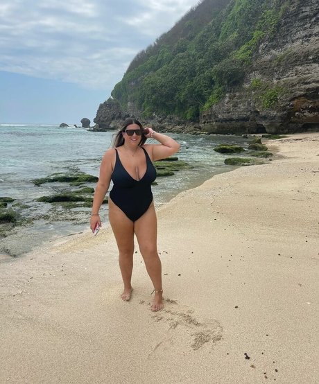 The Blue Dress Girl exclusive pornstar img