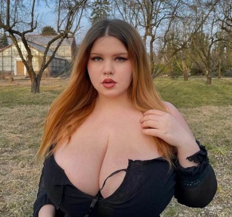 Anna Bernadina sexy model img