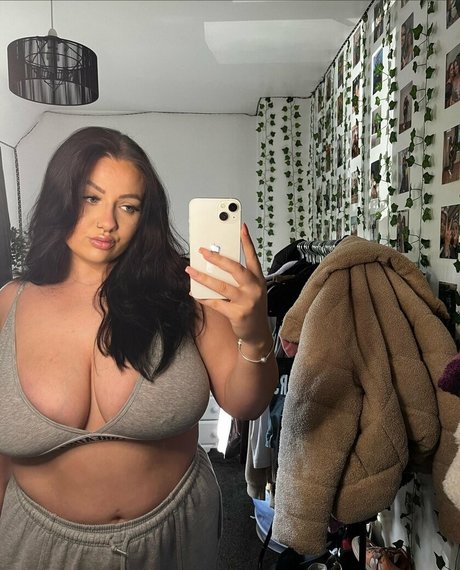 chelsea leigh model exclusive pics