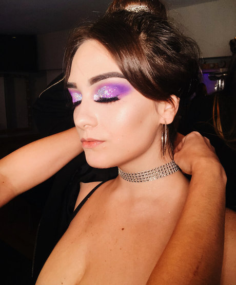 Delfi Peralta hot actress galleries