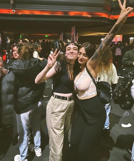 Delfi Peralta perfect star pictures