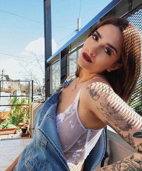 Delfi Peralta sexy pornstar galleries