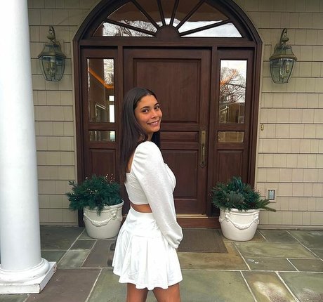 Nicole Fatone sexy actress archive