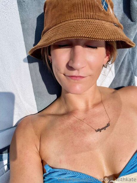 livewell withkate free star photo