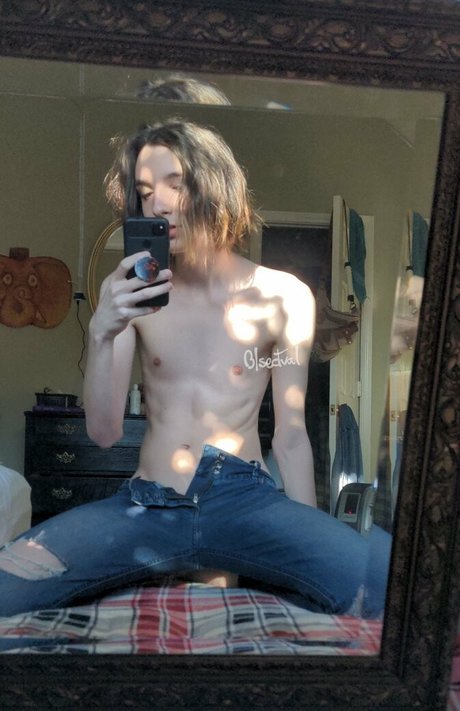 Bisectual hd actress pic