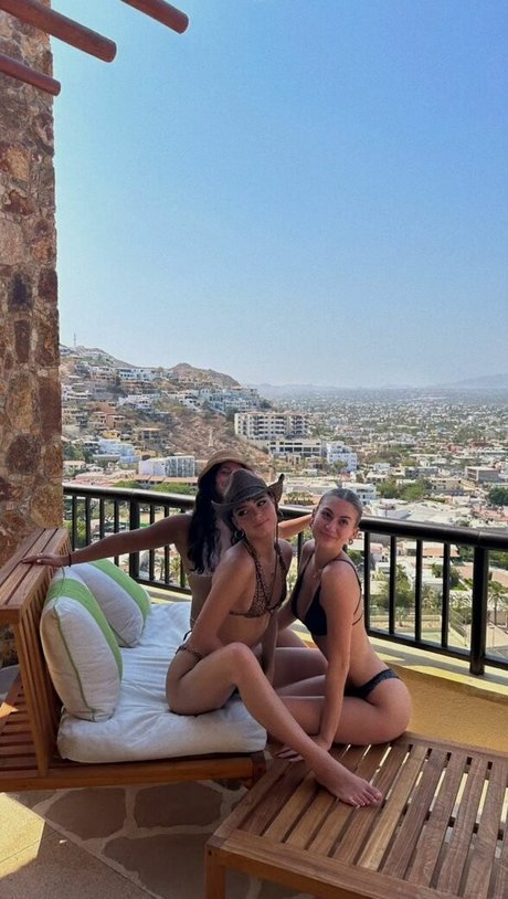 Dixie D Amelio star beautiful archive