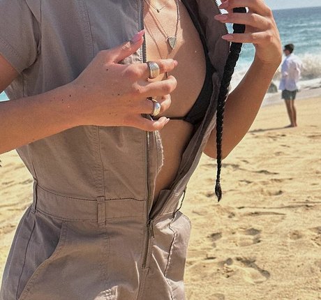 Dixie D Amelio pretty star photos