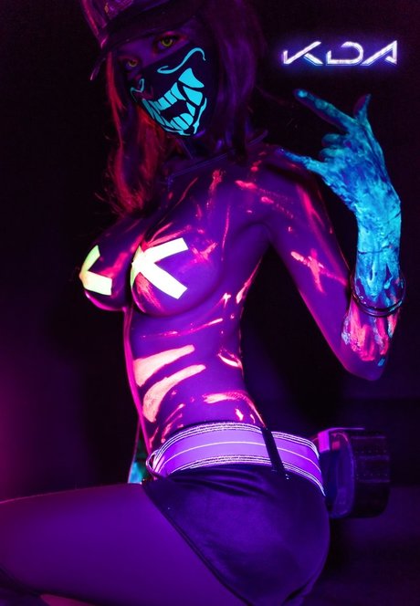 Azami porn model image