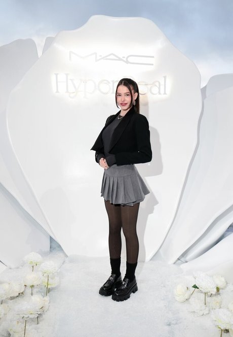 Lea Elui xxx pornstar pictures