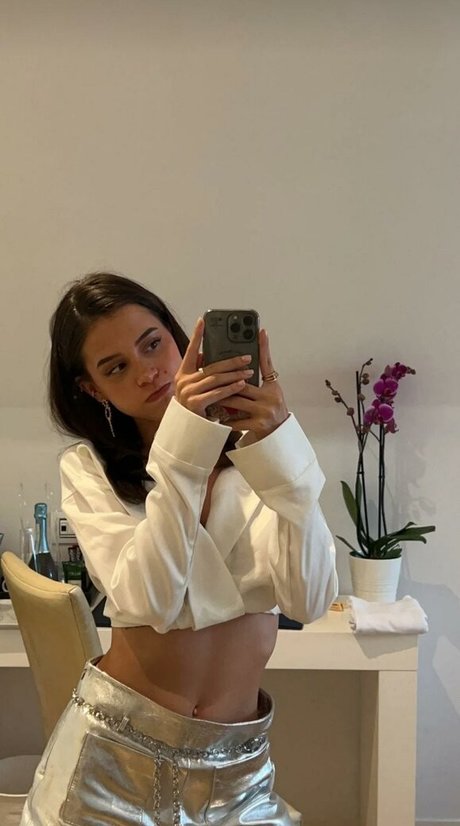 Lea Elui star nice image