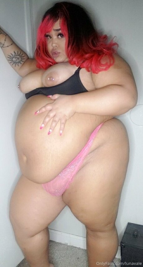 lunavale pornographic actress photo