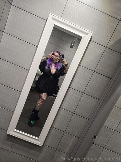 chelsbennett model top pics