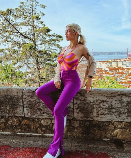 Kunshikitty nude pornstar photos