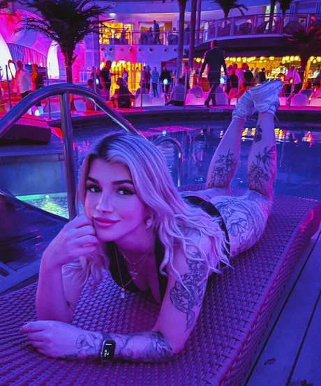 Kunshikitty pretty actress pics