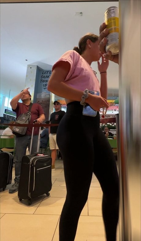 Exhibitionism pornstar hd pic