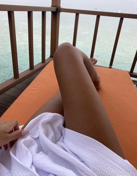 lizakovalenkoo pornstar art pictures