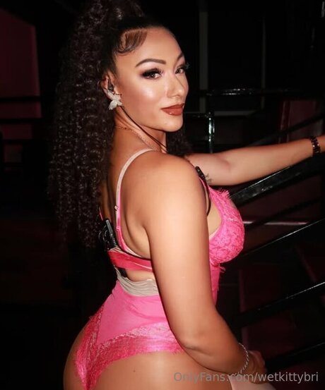 wetkittybri pornstar perfect image