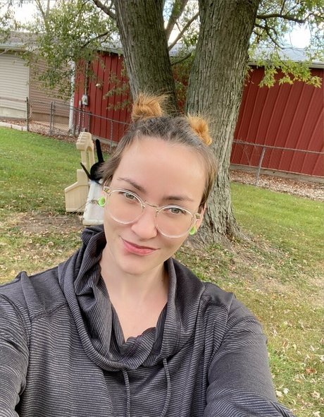 adalynnxfree hot pornstar pictures