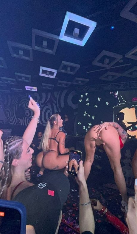 MC Pipokinha star high quality image