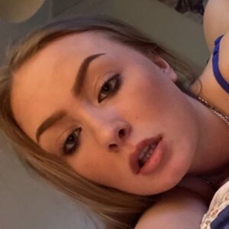 Mili Atkins star sexy img