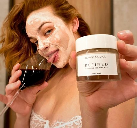 Abbie Chatfield model xxx picture