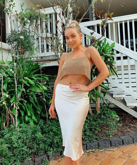 Abbie Chatfield nudes actress image