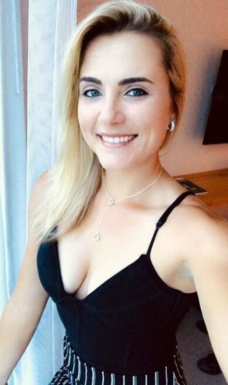 Lexi Thompson nude pornstar picture
