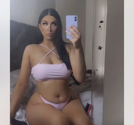 Jordanna20xox adult model pic