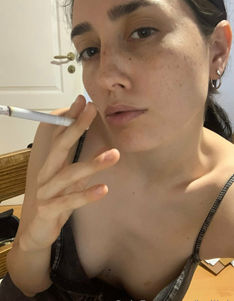 imlilak hot model pictures