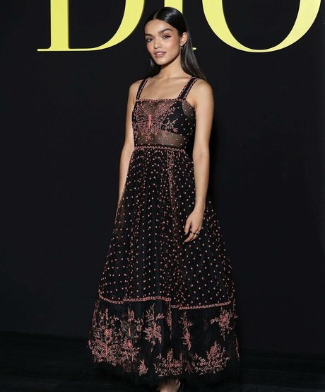 Rachel Zegler xxx model pic