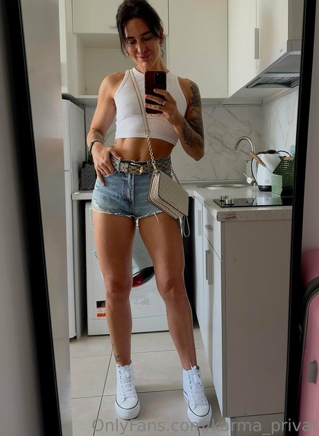 teen ebony onlyfans pretty picture