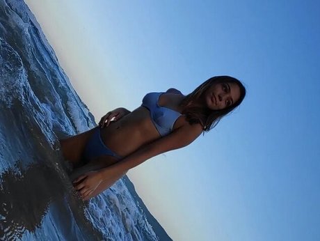 Ana Karolina Pfleger star erotic pictures