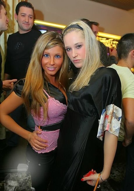 Andreas Tischler high quality model galleries