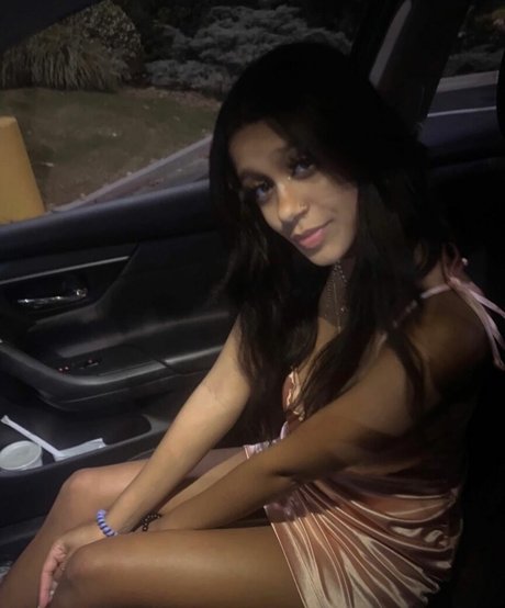 Lyla Troglin hd star pictures