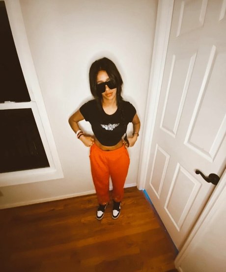 Lyla Troglin sexy actress picture